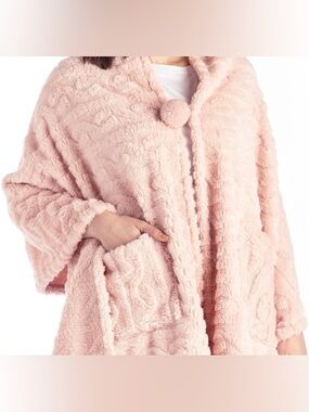 hello mello Cozy Plush Blanket Wrap in Soft Pink OS